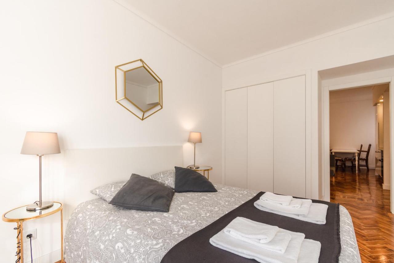 Carmo Apartments Lisbon Luaran gambar