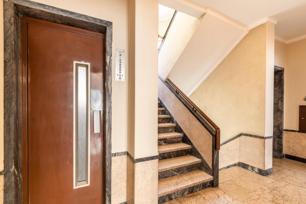 Carmo Apartments Lisbon Luaran gambar